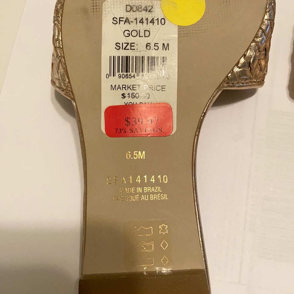 Size 6.5 Saks Fifth Avenue Sandal ๐ป - Picture 3 of 3